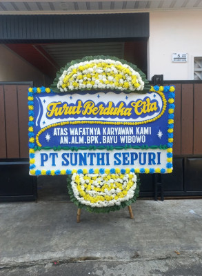 Papan Bunga Duka di Karang Mumus