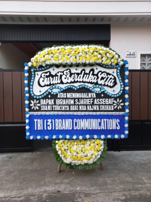 Papan Bunga Duka di Karang Mumus